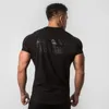 Yeni Yaz Moda Alphalete Erkek Kısa Kollu T-Shirt Vücut İnşa ve Fitness Erkek Spor Salonu Giyim Egzersiz Pamuk T-Shirt Men1