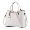 Bolsas de Totes HBP Bolsas Mulheres Handbags Pu Couro Grande Capacidade Bolsas De Ombro Sacos Casuais Cor vermelha