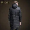 Pinli 2020 겨울 새로운 할인 클리어런스 터틀넥 솔리드 컬러 두꺼운 스타일 후드 빅 포켓 길이 캐주얼 남자 다운 자켓 코트 LJ201009
