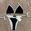 Designer de maillots de bain féminin lettre de haute qualité imprimée en bikini à trois points Jacquard en gros de Bikini WW
