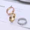 Designer de luxo Boutique Hot Boutique 316L Anéis de Aço Titânio Amantes Band Rings Tamanho Para Mulheres e Homens Marca Jóias