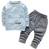 Mode Girl Boys Kläder Ställer Långärmad Striped Splice Unisex Passar 2st Fritid Barnkläder för barn Home Suit LJ200916