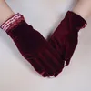 Cinq doigts gants mode femmes noir velours dentelle femme cyclisme froid hiver chaud doigt complet élégant doux à la main mitaines1