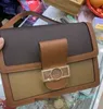 2021 POSTMAN's Tasche Farbe Matching Lady's Flip Eine Schulter Messenger Bag Brieftasche Mode Stickerei