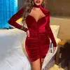 robe de velours rouge