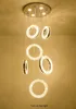 Luksusowy Nowoczesny LED Kryształowy Świearki Sufitowe Pierścienie Długa Wisząca Lampa Dla Willa Spirala Schody Światło Luster Lustre