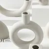 Vasi da fiori da tavolo in ceramica Accessori per la decorazione della casa nordica Modern White Plant Art Decor Artigianato Vaso da sposa per centrotavola1