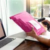 100pcs Pink Poly -Mailer Selbstkleber Post -Mailing -Paket Mailer Courier -Umschläge Geschenktüten Courier Storage Bags Y200705247035