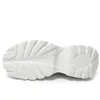 Sıcak 2021 Yeni Sonbahar Rugan Ayakkabı Kalın Alt yükseltmek Ayakkabı Moda Günlük takozları Platformu Sneakers Kadın Yüksek topuk ayakkabı Dantel-up