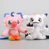 8 pezzi / set Digimon Adventure Agumon Gabumon Tailmon Tentomon simpatico ciondolo in peluche con portachiavi regalo per bambini LJ201126