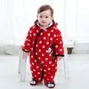 赤ちゃんのカバーアウト服0-1歳の冬の幼児服新生児の服セット柔らかい綿の厚い暖かい赤ちゃん男の子女の子服