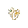 Nouveau style mode européenne douce abeille petite marguerite plaquée bague en or 18 carats bijoux tempérament femmes marque haut de gamme zircon rotata279V