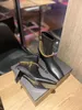 senhoras Hot venda- 2020SS superfície de couro botas de salto alto com corrente decoração de metal botas de moda