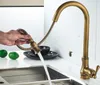 Europe Antique Brass Mixer Pull Out Hot and Cold Water Tap Sink Swivel 360 Degree Mixer Pull Down Kitchen Faucets Single Hole T200424