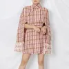 TWOTWINSTYLE Giacca in nappa patchwork scozzese per donna dolcevita manica lunga vita alta con fasce cappotto casual rosa femminile 201029