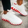 Designer Men's Casual Shoes Red Spike Sneaker Loubisharks lägenheter Spred Shark Male Shoe Fun Men Walking Dress Low Top Trainers Studded Shark Trainers