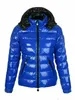 Mode femmes doudoune capuche ceintures style britannique 100% fourrure de raton laveur hiver Parkas blanc canard duvet manteaux noir hiver