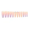 Falska naglar 24st / set Long Coffin Fake Nails Gradient Butterfly Design Ballerina Fasle med lim Full Cover Nail Tips Tryck på 220225