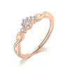 Pierścienie klastrowe dla kobiet 2021 Cienki pierścień midi palec Jewelrry Cubic Zirconia Daily Seccess Prezent Modna biżuteria hurtowa R2371