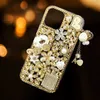 Роскошь 3D Bling Blitter Glitter Diamond Phone Case для iPhone 13 12 11 Pro Max X XS XR Тыквенный автомобиль Кулон Handmade Жемчужные Цветы Против защиты