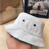 2022 Cap Fashion Singe Brim Hats Podwójne zużycie z literami oddychane plażę Oddychane unisex cztery sezonowe czapki Wysokiej jakości Share309U