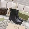 2022 Kvinnor Ankel Boots Rhinestone Kvinnors Chelsea Stövlar Plattform Svart Märke Designer Äkta Läder Mode HotSale Booties MaA021387
