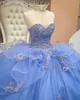 Light Sky Blue Beaded Ball Gown Quinceanera Klänningar Sweetheart Neck Sequined Prom Gowns Appliqued Sweep Train Tulle Sweet 15 Dress