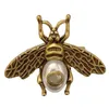 Broches Gujia 2021 nouveau style verre perle abeille vêtements neckpin polyvalent mode populaire broche mode emballage d'origine