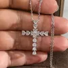 Basit Moda Takı 925 STERLING Gümüş Kalp Şekli Beyaz Topaz CZ Pırlanta Partisi Çapraz Kolye Hıristiyanlık Kadınlar Klavikül Neck313Q