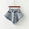 calções de denim culottes.