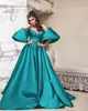 Elegant Arabisch Dubai Groen Satijn Baljurk Prom Jurken Lange Puffy Sleeves Pleats Gedrapeerde Sweetheart Crystals Beaded Formal Dress Avondjurken Custom Made