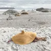 Femme Mode Grand Chapeau de Soleil Plage Anti-UV Protection Solaire Pliable Chapeau de Paille Couverture Surdimensionné Parasol Pliable Chapeau de Paille de Plage Y200714