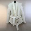 HAUTE QUALITÉ Date 2020 Designer Blazer Veste Femmes Double Boutonnage Lion Boutons Laçage Ceinture Blazer Vêtements Extérieurs LJ201021