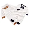 Nouveau-né Designer Barboteuse Bébé Une Pièce À Manches Longues Nouveau-Né Vêtements Automne Hiver Garçons Infantile Coton Noeud Papillon Gentleman Combinaison S740