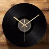 Disque Vinyle Horloge Murale Rétro Industrielle Romaine Chiffres Ral Noir Confiture Dinding Unik Vintage Décor À La Maison Cuisine 60C050 Y200407