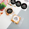 Feestbenodigdheden 100 aanpasbare gepersonaliseerde verjaardagscadeau -doos tags Candy Stickers logo uitnodigingen bruiloft op maat
