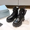 Nya Kvinnor Designers Rois Boots Ankel Martin Stövlar och Nylon Boot Militär Inspirerad Combat Boots Nylon Bouch Fäste på fotleden med rem