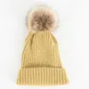 Nouveau Mignon Hiver Maman Femmes Bébé Enfants Crochet Bonnets Tricotés Enfants Fille Garçon Laine De Fourrure Bobble Ball Pompon Bonnets Chapeaux Y201024