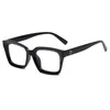 Lunettes de soleil Lunettes de lecture de mode Femme Prescription Square surdimension