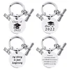 2022 Rostfritt stål Graduation Keychain Pendant Metal Keychains Nyckelkedja Bagage Decoration Keyring Creative Graduation Gift