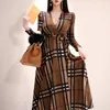 Nowa Zimowa Sznurówka Zawijana Sukienka One Piece Ladies Korea Loose Długi Rękaw Pełny Maxi Dresses dla kobiet Moda Odzież 201028