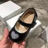 1-3 ans bébé filles chaussures avec boîte enfants princesse amour doux mocassins plats mignon enfants filles chaussures plates en cuir baskets