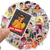 50pcs cantante Bad Bunny Stickers Guitar Impermeabile Graffiti Adesivi auto Laptop Motor Motor Skateboard Bagagli Decalcomanie Giocattolo classico