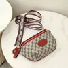 صافي حقيبة الصدر الأحمر النمط الأجنبي متعدد الاستخدامات الخصر شعبية الأزياء واحدة الكتف رسول حقيبة أزياء المرأة