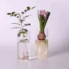 décor vases en verre clair