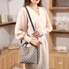 Women's new classic versatile One Shoulder Messenger women's large capacity bucket bag summer