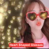 Love Heart Shaped Sonnenbrille Lichtwechselnder Herzeffekt Beugungsglas für Frauen Männer Autofahren Glas