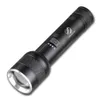 Super ljus LED-ficklampa med 4 kärna P50 lampa pärlor vattentät zoombar fackla lämplig för äventyr, camping, cykling, etc.