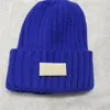 Il nuovo progettista di lana caldo del cappello di lana di inverno di Pom ha lavorato a maglia i cappelli alla moda di vendita calda dei cappelli delle donne Trasporto libero