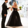 Nieuwe gotische zwarte trouwjurken jurk 2023 sexy off -schouder sprankelende pailletten kanten toegewezen vintage korset bruidsjurken lange trein retro winterjurk